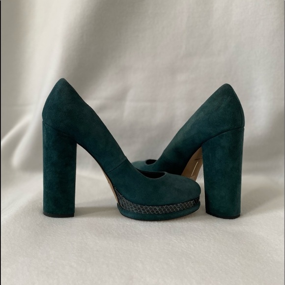 Dolce Vita Size 8 1/2 Green Suede Lizard inspired Trim Platform Heeled Pumps - Picture 3 of 14